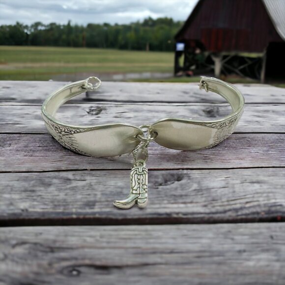 Vintage Artisan Silver Plated Silverware Spoon Bracelet With Western Boot Charm - Picture 14 of 16